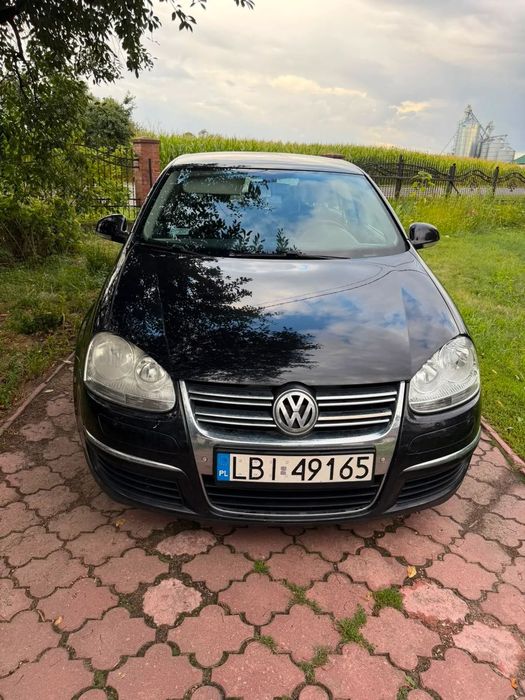 Volkswagen Jetta Sprzedam Volkswagen Jetta z 2010 roku z silnikiem 1.6 TDI 105 KM