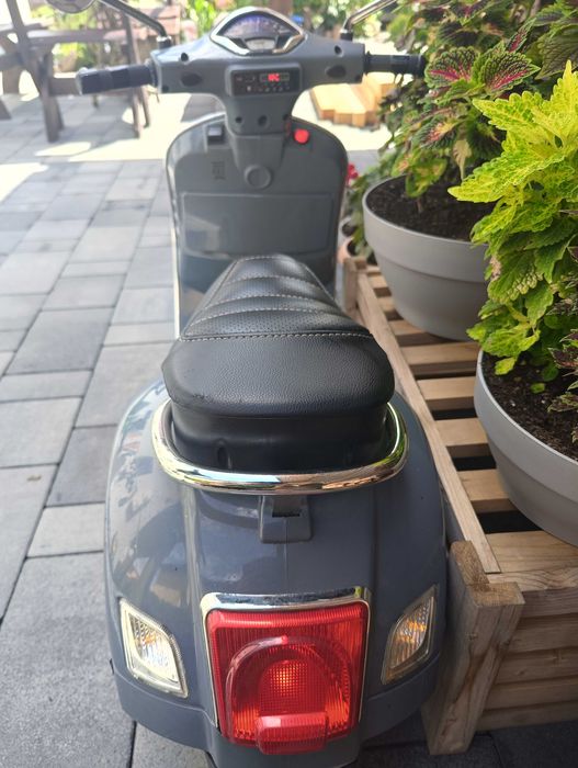 Motorek dla dziecka Vespa