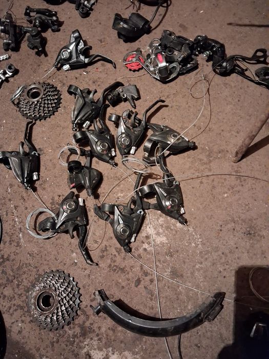 Переключатели скоростей перекидки Shimano передние звезды v-brake