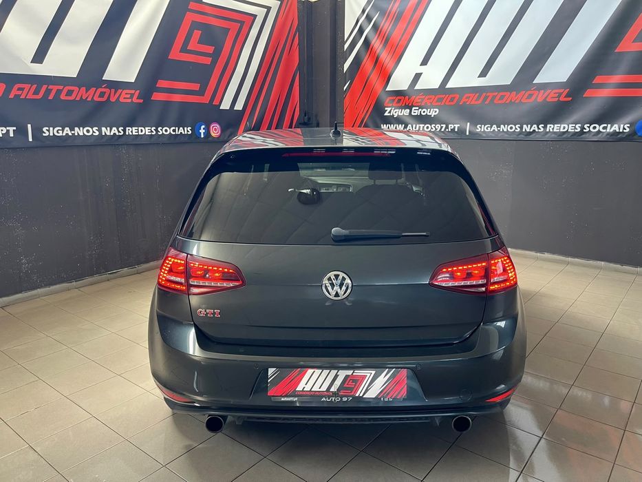 Volkswagen Golf VII GTI Performance 2.0TSI 230CV ( Apenas 111.000KMS )