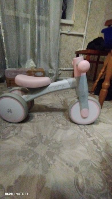 Беговел Велобіг MoMi TEDI дитячий Біговел для малюкі