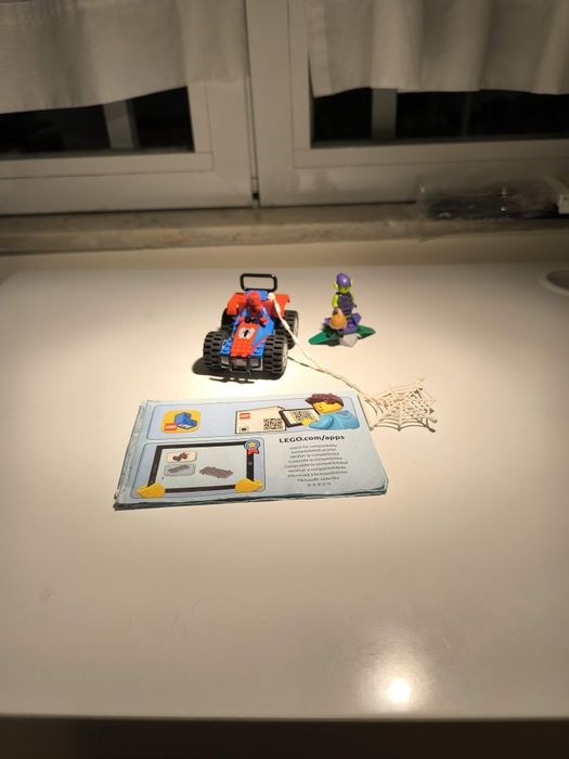 Lego Marvel Spider-Man Car Chase 76133