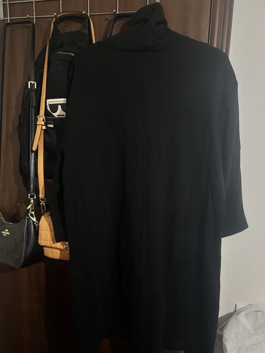 Vestido com gola Zara