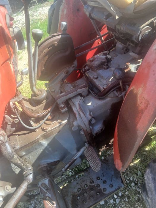 Trator Massey Ferguson 152