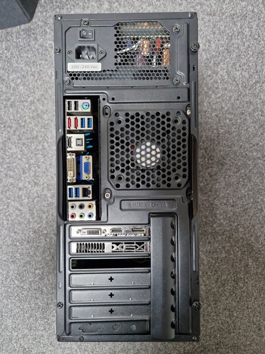 Komputer do grania, intel i7 2600k 3.4Ghz, 16gb ram, AMD RX 460 4gb, dysk ssd