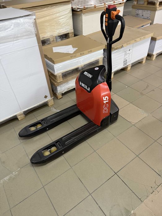 Syndyk sprzeda wózek elektryczny Heli CBD15J-L13