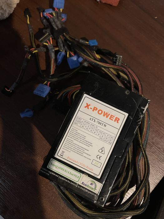 MSI z390 gaming pro carbon ac + i5 8400 + 8GB RAM DDR4. GTX 1050Ti