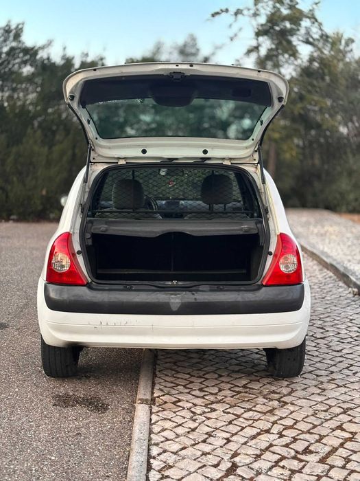 RENAULT CLIO 1.5 dCi 2003