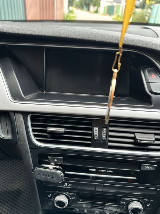 Продам Audi a4 b8 2015 quattro
