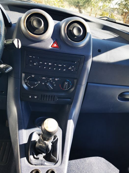 Peugeot 1007 1.4 HDI