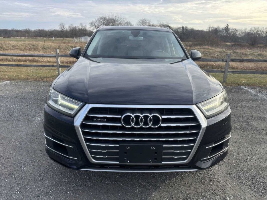 Audi Q7 quattro Premium Plus      2017