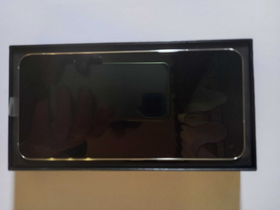 Telefon Samsung Galaxy S22 5G S901 8/128GB Dual Sim Biały