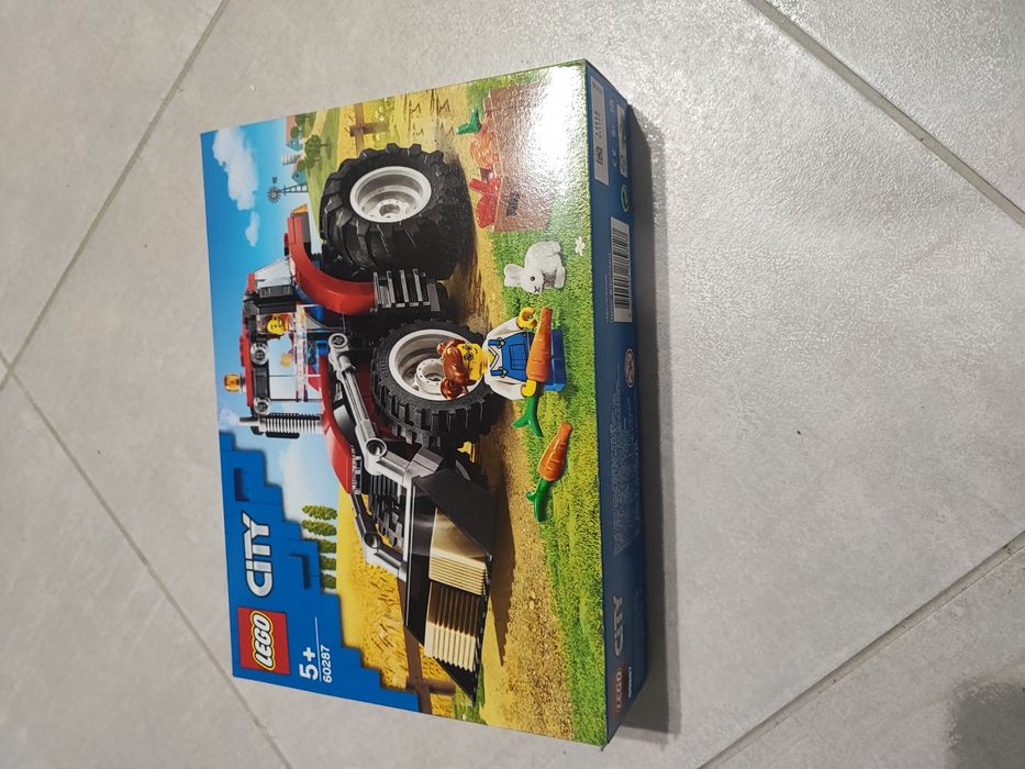 LEGO traktor klocki 60287