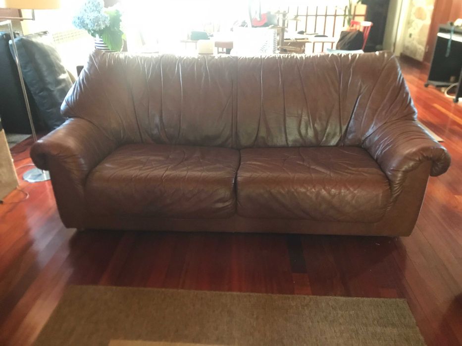 Conjunto de sofás - 2 individuais e 1 sofá-cama