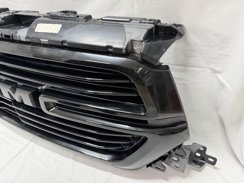 Atrapa Grill DODGE RAM V 1500 BLACK Kamerka KOMPLET 19r.-