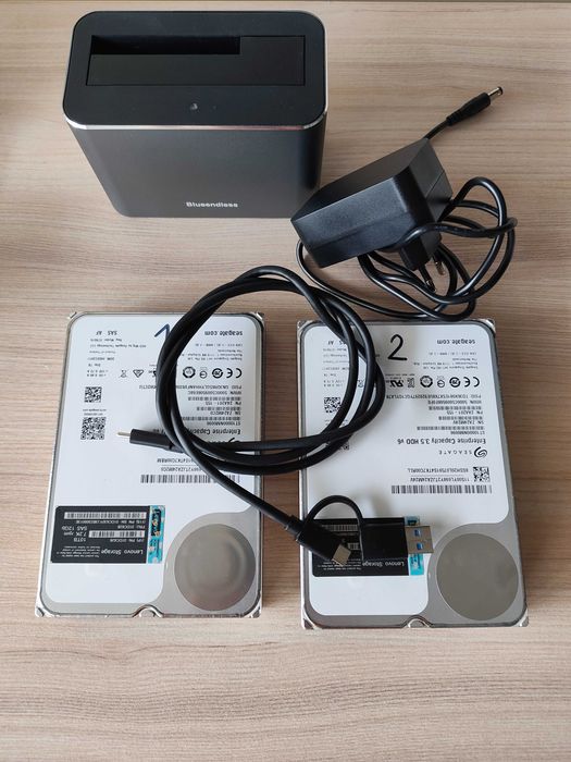 Dysk HDD 2x 10TB + stacja dokująca