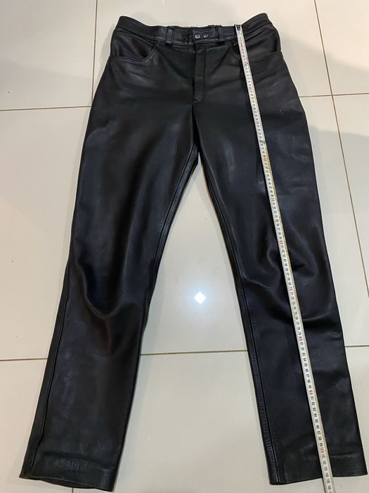 Spodnie skórzane na motor ,rozmiar 44 .