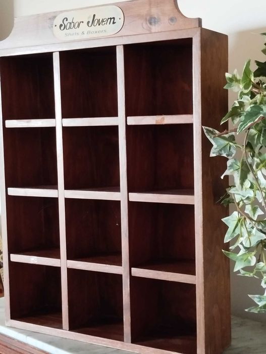 Móvel Expositor "Sabor Jovem - Shirts & Boxerss"