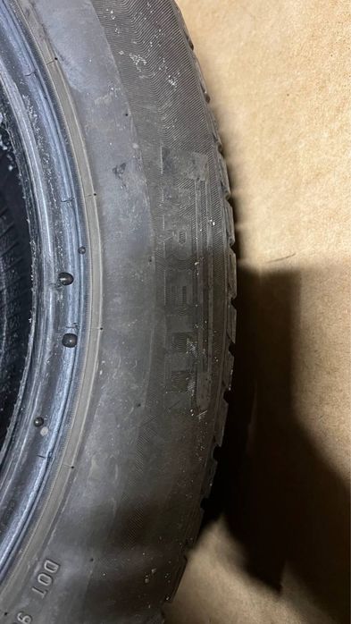 Комплект зимової гуми 215/55/17