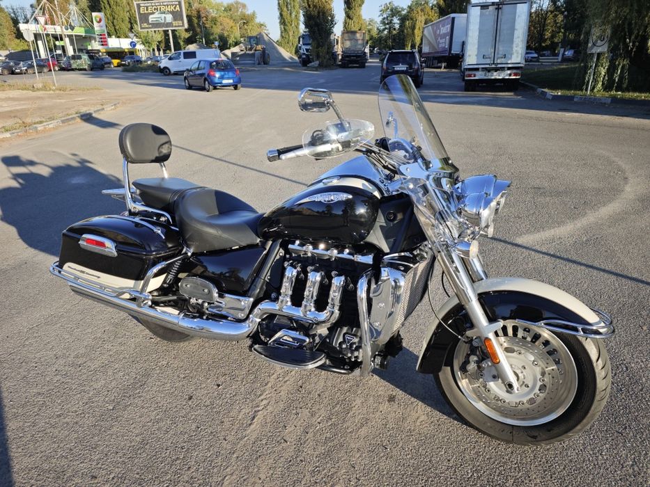 Мотоцикл Triumph Rocket III Touring