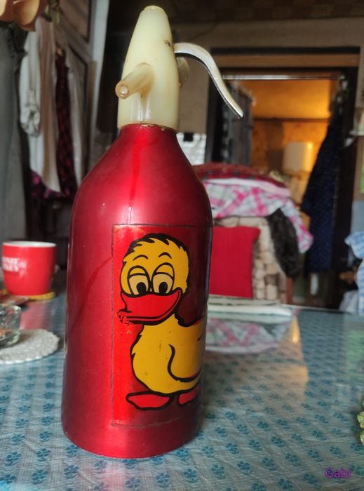 Syfon do wody sodowej.