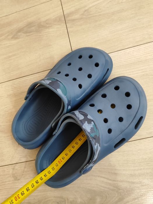 Крокси 36 розмір