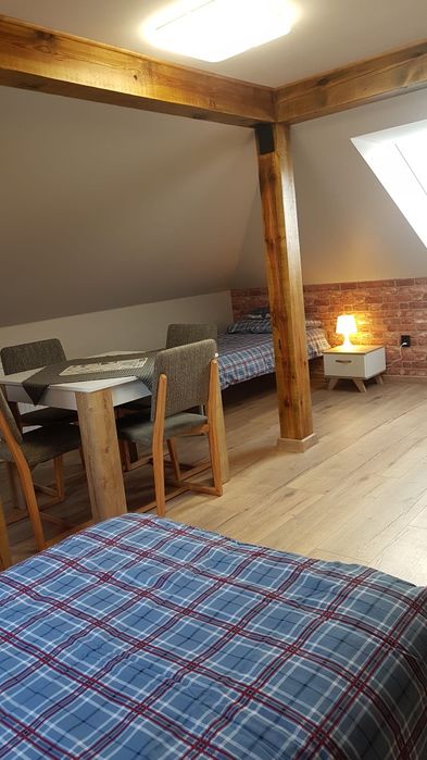 Pracownicze pokoje z łazienkami dla firm.