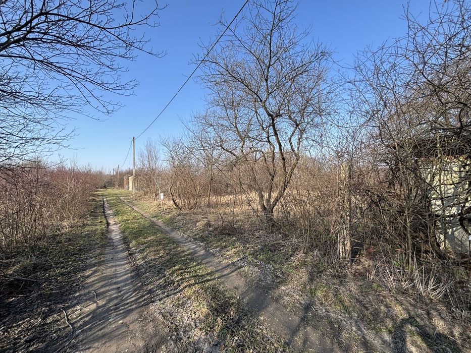 Продаж ділянка 10сотих . Павлівка. Дача. Авторинок. Світло. Інвестиція