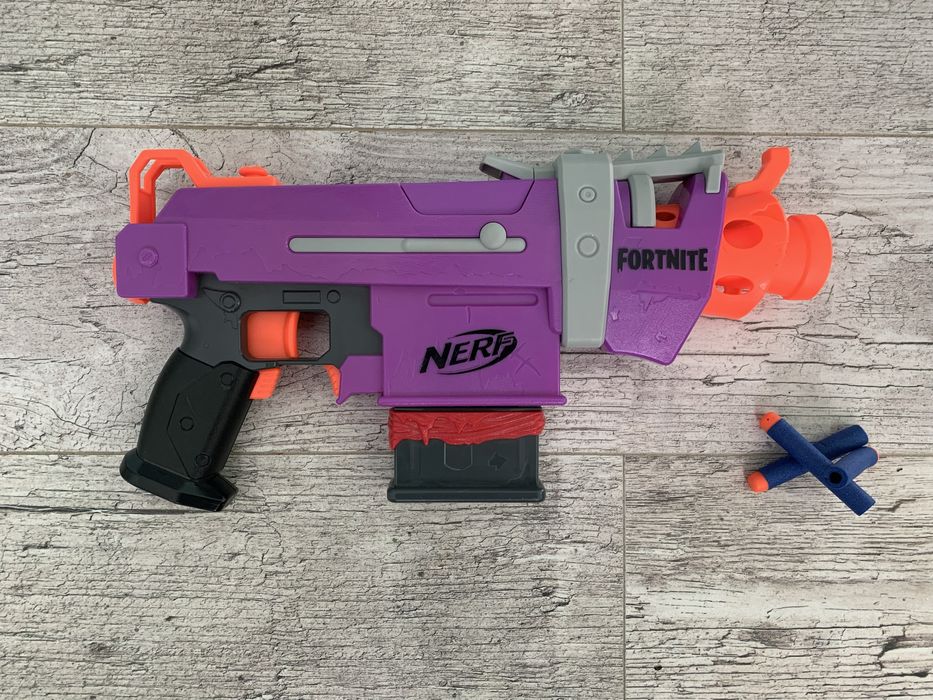 Игрушечный электро бластер Nerf Fortnite Hasbro