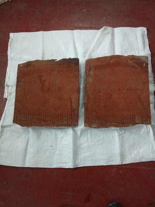 Продам брусок червоного дерева (Гвінея)