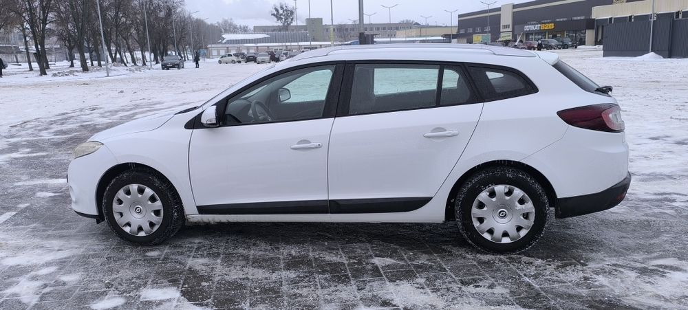 Продаю мегана.    .