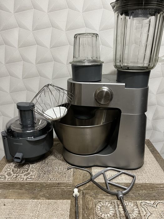 Кухоний комбаїн Kenwood km 28