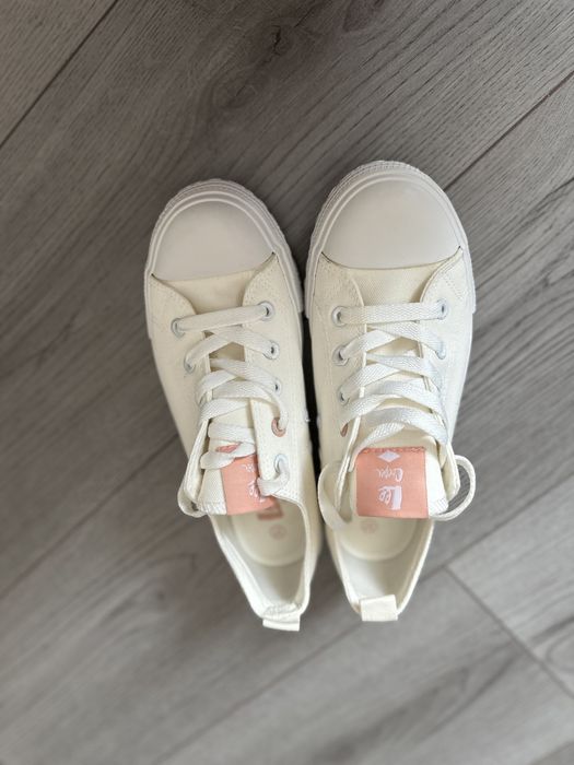 Нові кеди Lee Cooper