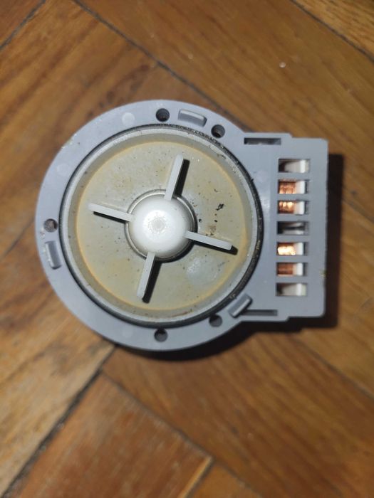 Pompka odpływowa do pralki AEG/Electrolux z 2019 r górny wsad