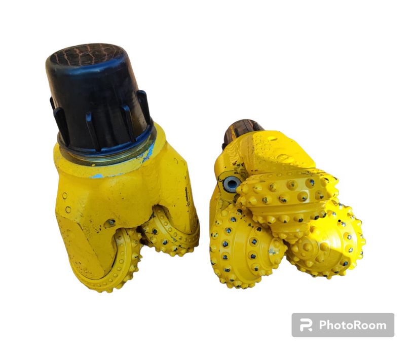 Долота трехшарошечные,долота шарошкові