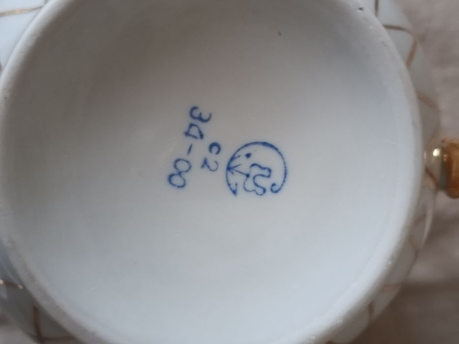 Чайный сервиз фарфоровый