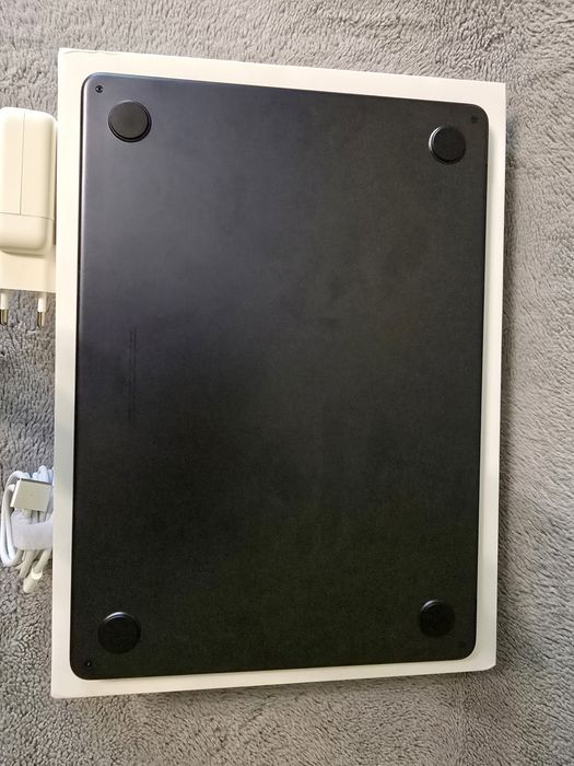 Bateria 90% MacBook Air M2 13" | 8GB / 256GB | Gwarancja | Zadbany