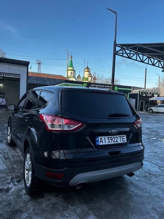 Продам Ford Escape