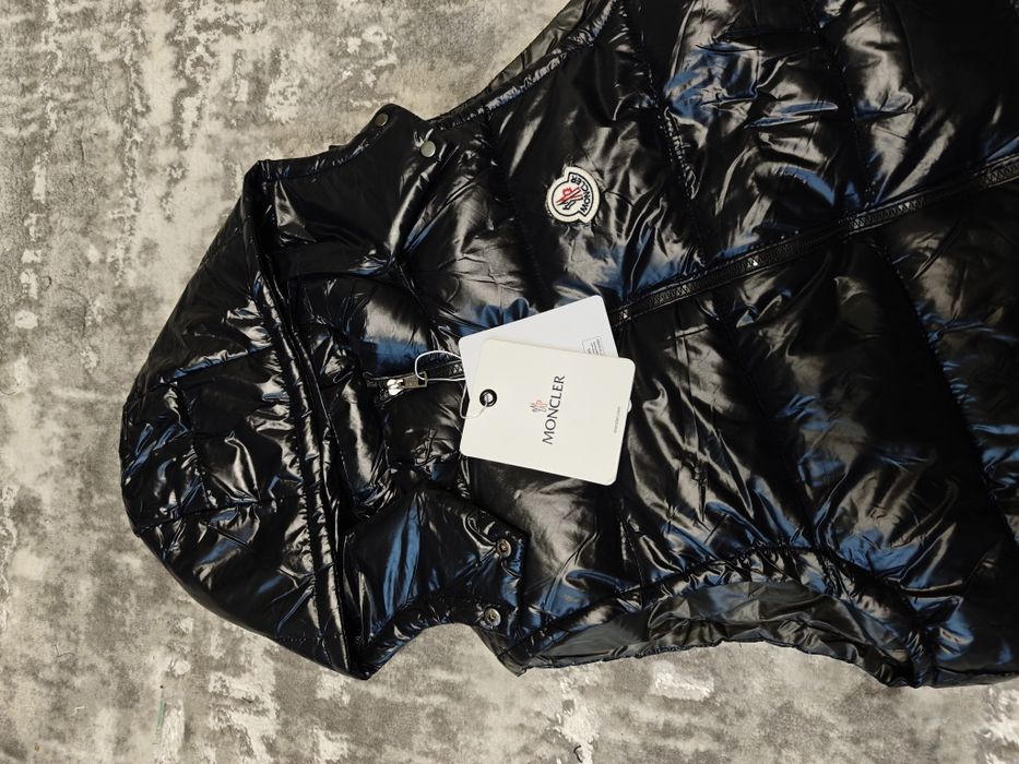 Жилетка/Безрукавка Moncler