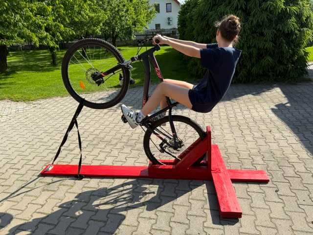 Stelaż do nauki Manuala lub Wheelie