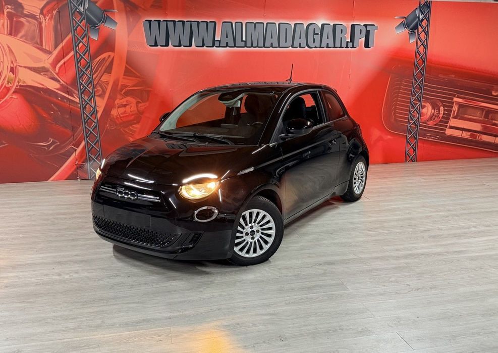 Fiat 500e Action