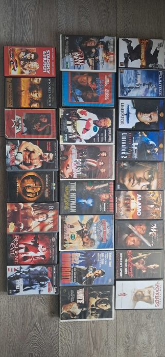 Kaseta VHS wideo kasty duży zestaw filmy akcji Rocky Liberator Zabójcza Broń Strażnik Teksasu Warszawa wysyłka