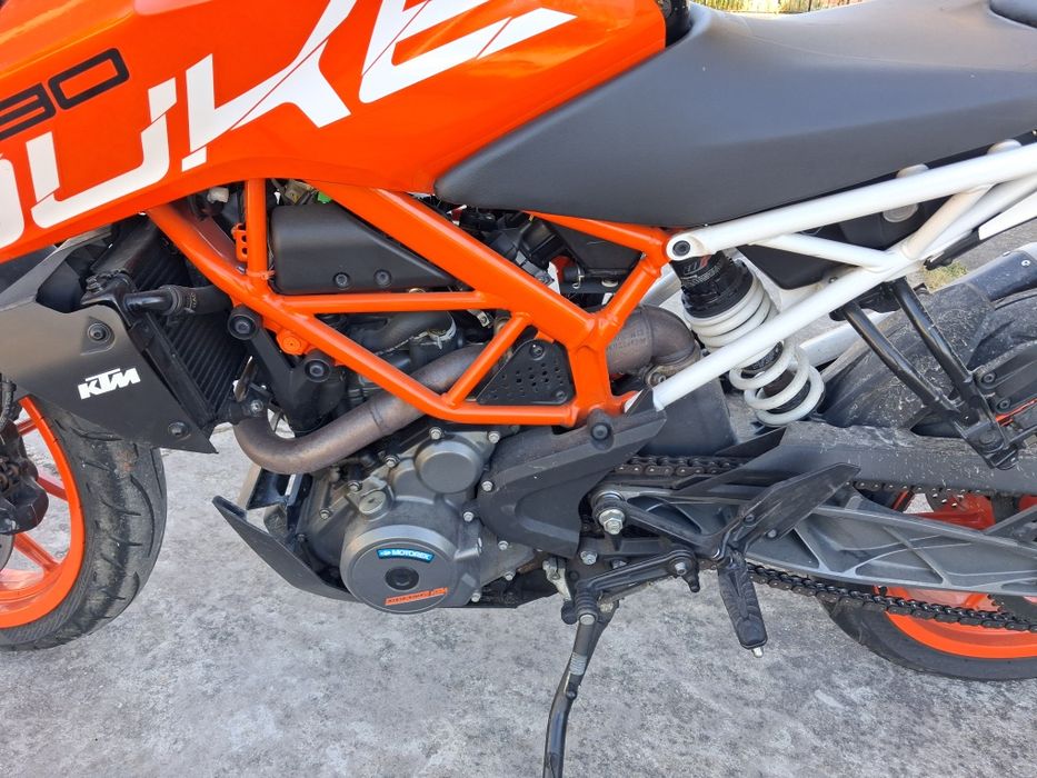 KTM Duke 390 (2019) – 8.100km – 2.500€ (S/ Matrícula) Suíça