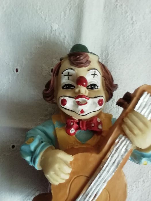 Palhaço de resina