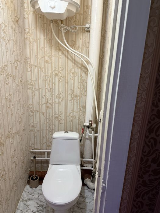 1 кім. Подобово,погодинно.  Вул. Дачна 44.