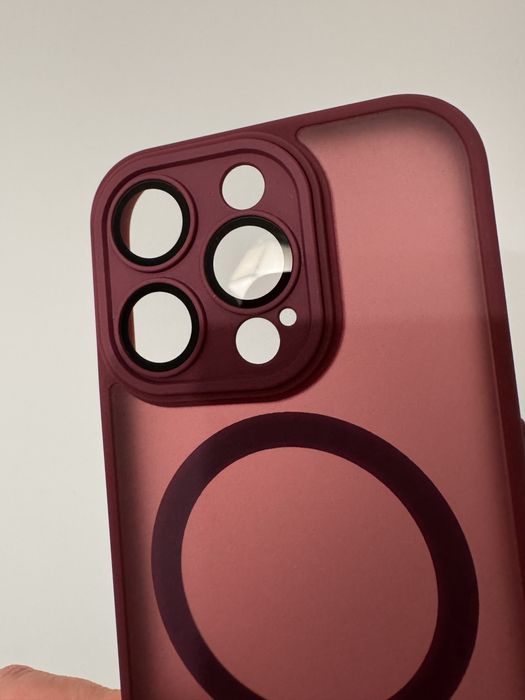 Nowe etui do iPhone 15 Pro + szkła na aparat | kolor bordo