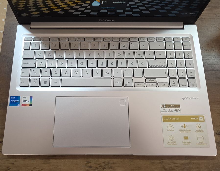 ASUS VivoBook i5 16GB RAM 512 SSD