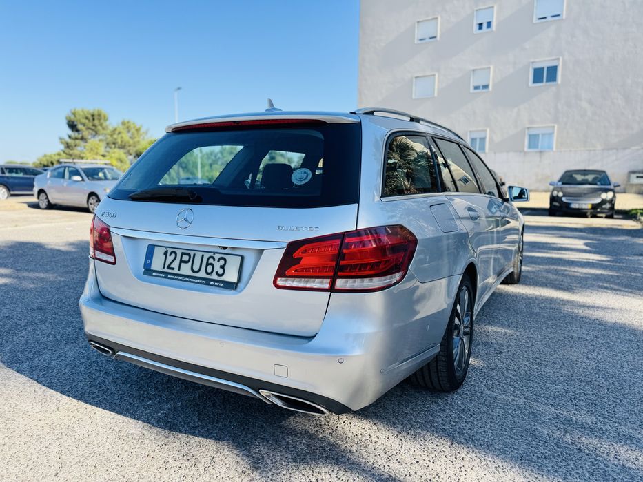 Mercedes E350 diesel ano 2015 em bom estado geral.