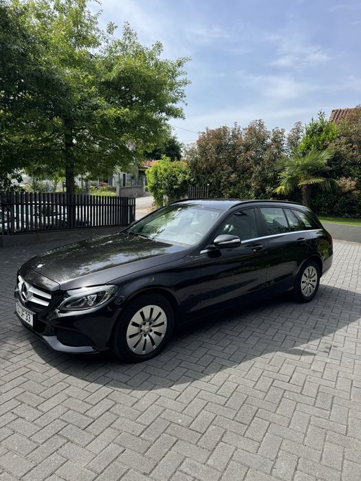 Mercedes 220 Bluetech station