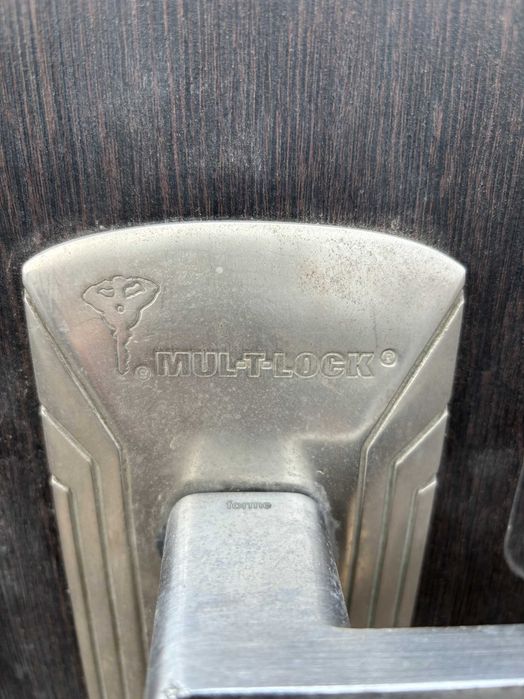 Входная 2400*1150 мощная бронированная металлич дверь замок MULT-LOCK